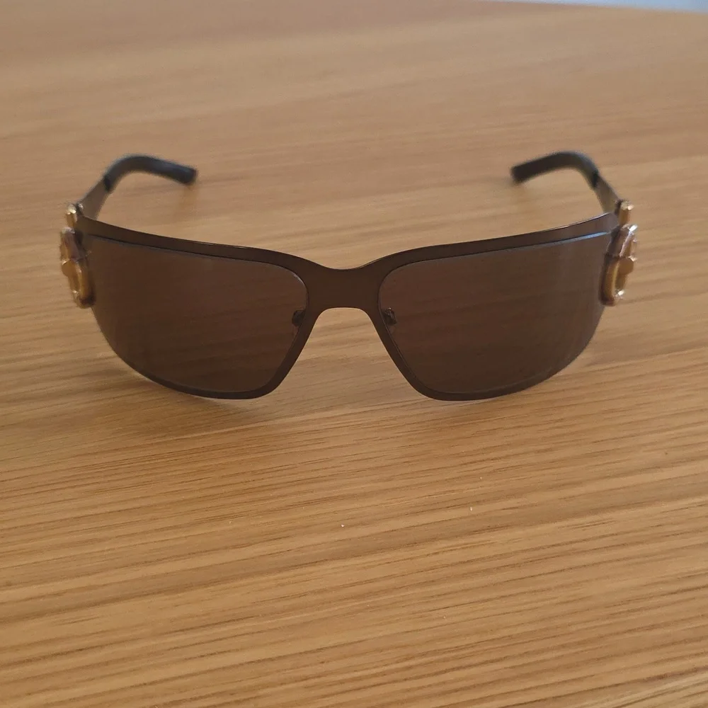 Gucci model GG 2801/S, featuring distinctive bamboo-effect detailing